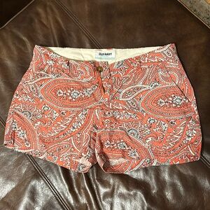 Coral Black and White Paisley Short cotton Shorts, size 2